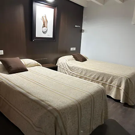 El Hotelito
